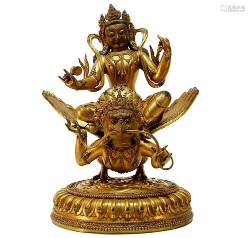 A Gorgeous Gilt-bronze Avalokitesvara