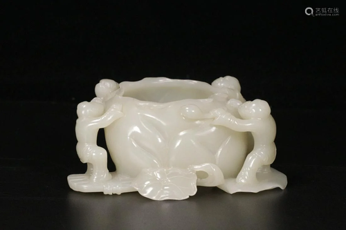 A Hetian Jade Brushwasher