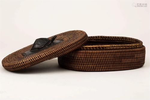 WOODEN TORTOISE BUTTON BAMBOO BOX, 18TH CENTURY