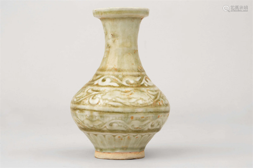 CLAY VASE, MING DYNASTY