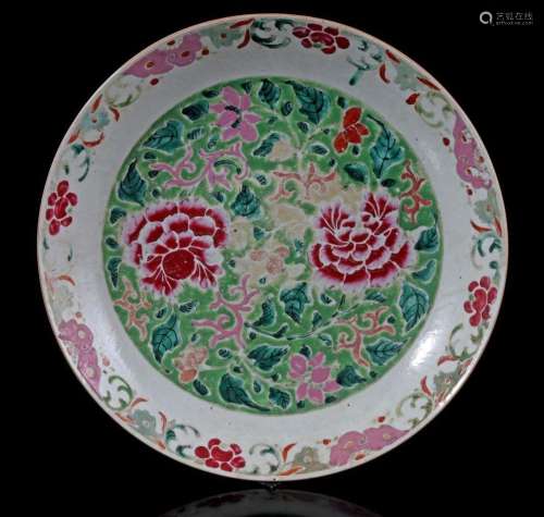Porcelain dish with floral decor with carnations