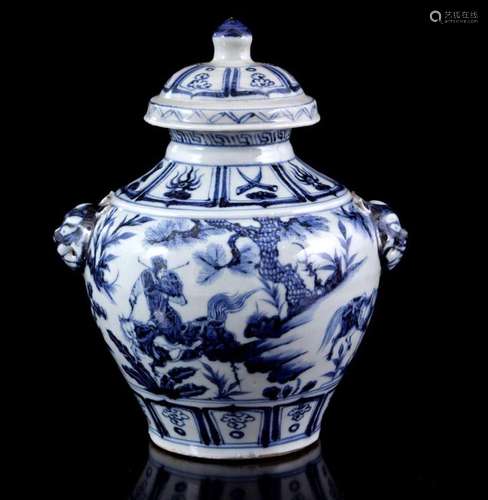 Porcelain lidded jar with blue and white