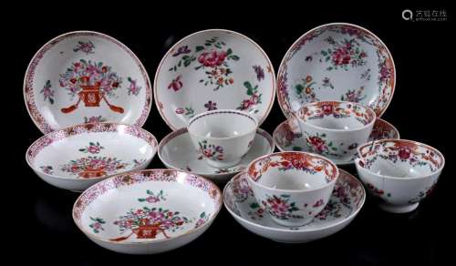 12 pieces Famille Rose porcelain cups and saucers