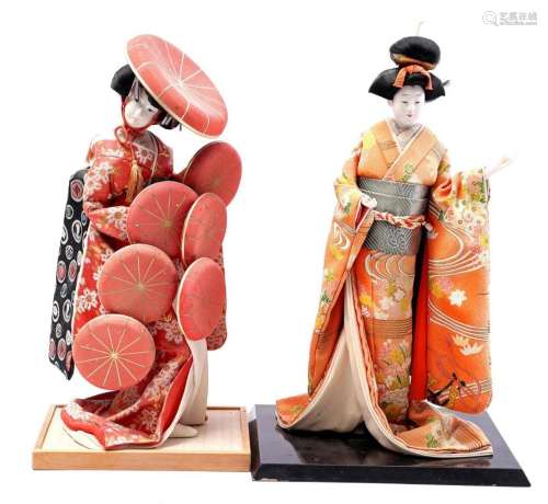 2 Japanese Geishas