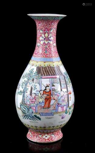 Porcelain Famille Rose collar vase