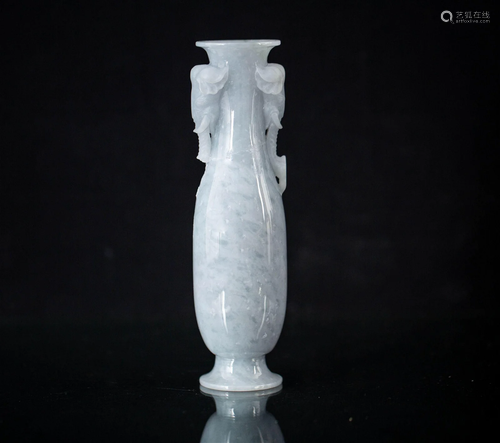 JADEITE BOTTLE WITH MINOR DAMAGE, 20TH CENTURY