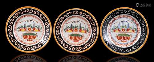 3 Tichelaar Makkum earthenware dishes