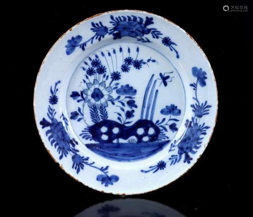 Earthenware dish with blue décor