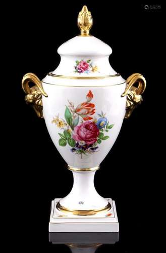 Lindner Bavaria porcelain lidded vase