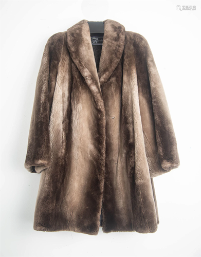 FUR COAT