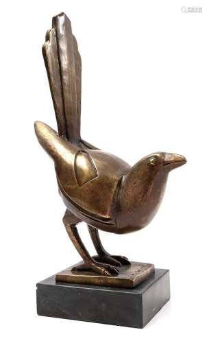 Bronze sculpture of a magpie