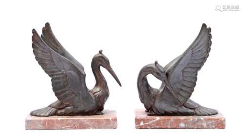 2 metal Art Deco birds on marble pedestals