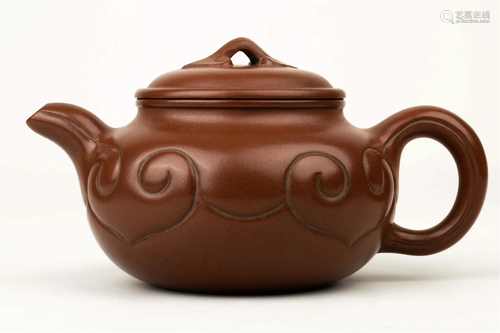 ZISHA TEAPOT MADE BY MASTER ZHOU GUIZHEN