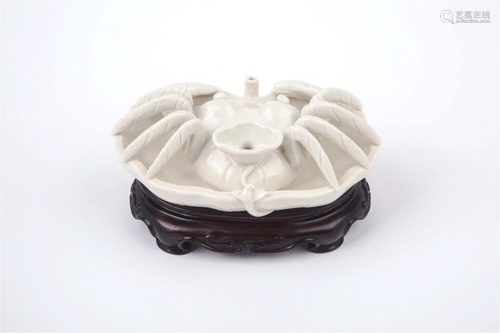 DING KILN CRAB WATER BOWL, MING DYNASTY