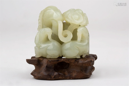 WHITE JADE SHEEP ORNAMENT