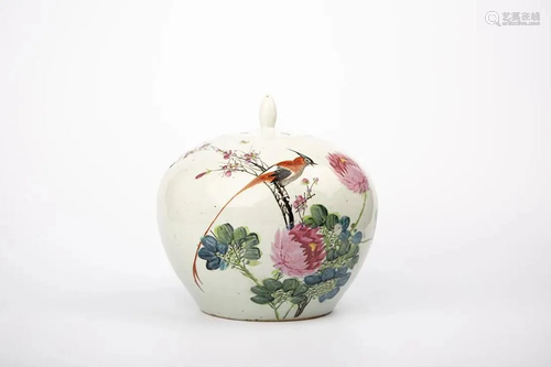 A FAMILLE ROSE 'SHOU DAI' BIRD FLOWER JAR, LATE QI...