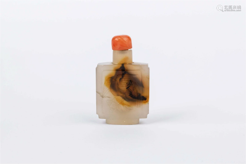 AGATE SNUFF BOTTLE, REPUBLIC OF CHINA