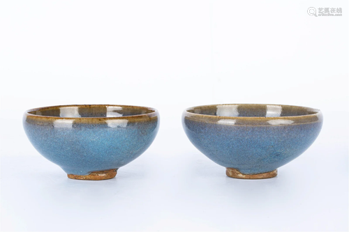 PAIR OF JUN PORCELAIN TEACUPS, BEI SONG DYNASTY