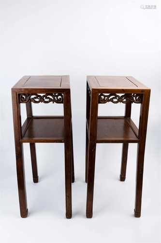 A PAIR OF MAHOGANY FLOWER TABLE, LATE QING DYNASTY