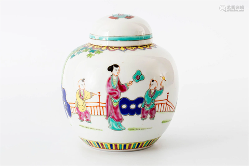 1955-1957 JINGDEZHEN FAMILLE ROSE JAR