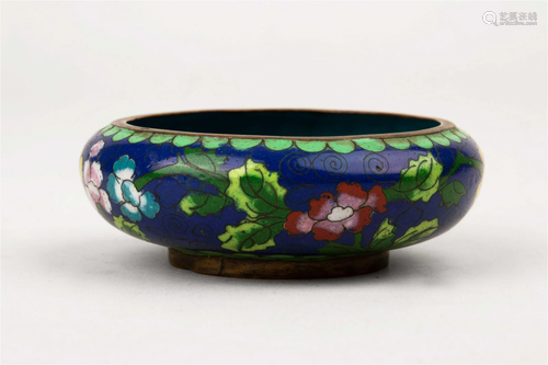 A CLOISONNE ASHTRAY, LATE QING DYNASTY/REPUBLIC OF CHINA