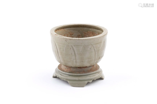 MI SE' PORCELAIN INCENSE BURNER WITH LOTUS PATTERN, YUA...