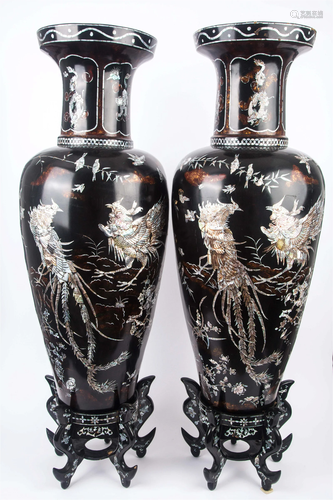 A PAIR OF BIG VASE INLAID MOTHER-OF-PEARL, 19TH CENTURY