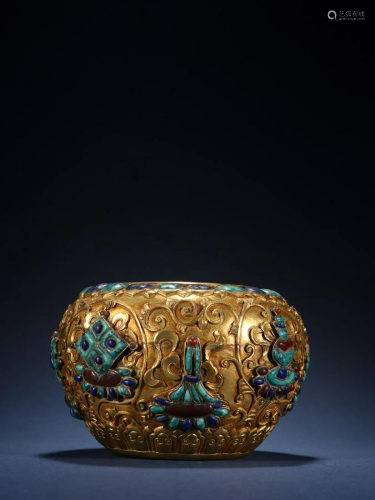 A Gilt-bronze Inlaid Gems Pot With Flower Pattern