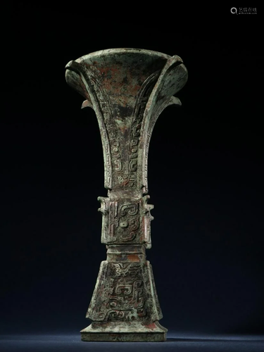 An Archaic Bronze Wine Vessel Gu