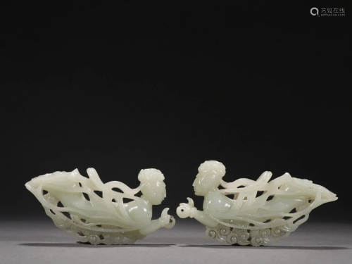 A Pair of Hetian Jade Carved Flying Fairy Ornament