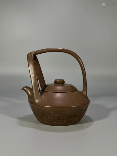 A Fine Zisha Three-Pronged Beam Teapot