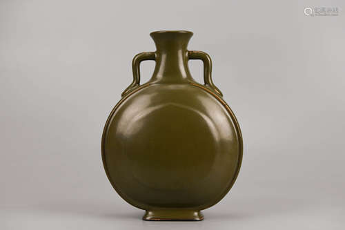 Tea-Dust Glaze Oblate Moon Flask Qianlong Mark