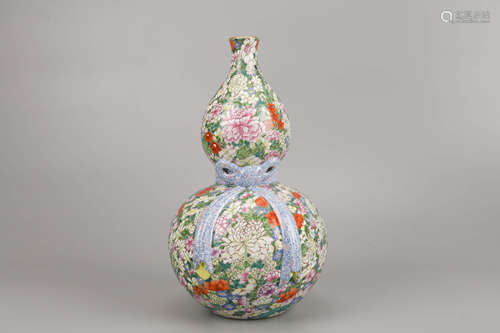 Famille Rose Millefleurs Double-Gourd-Shape Vase Qianlong Ma...