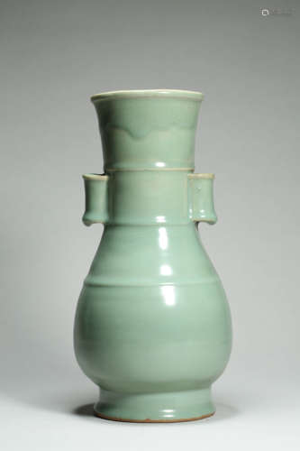 Longquan Kiln String Pierced Vase