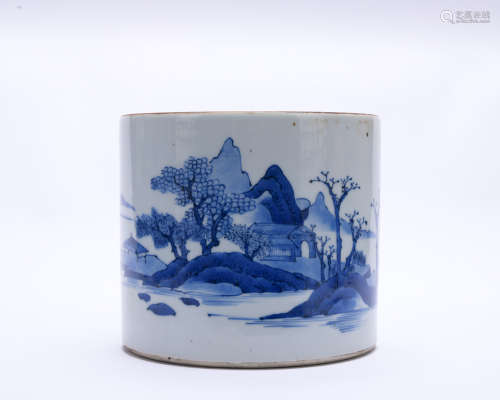 A blue and white 'landscape' pen container