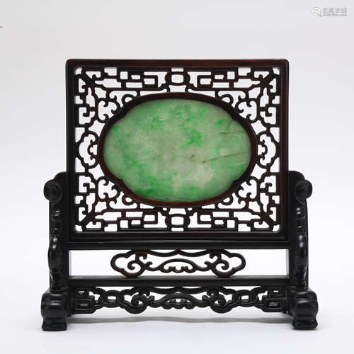 A jade screen