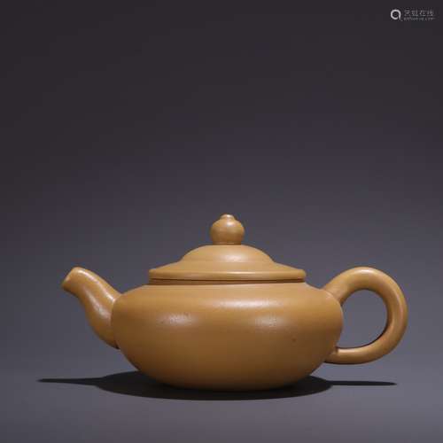 A Red Porcelain Duan Mud Tea Pot