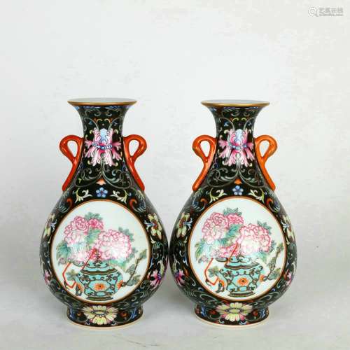 Black Enamel Flower Two Handles Bottle