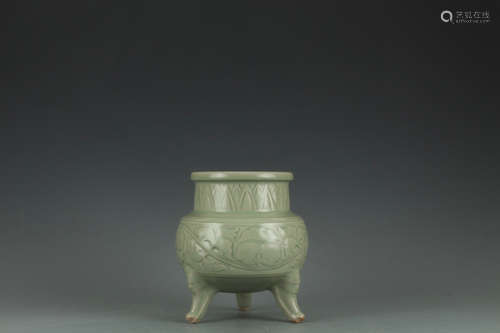 A Flower-carved  Three Feet Censer from Yaozhou kiln   The C...