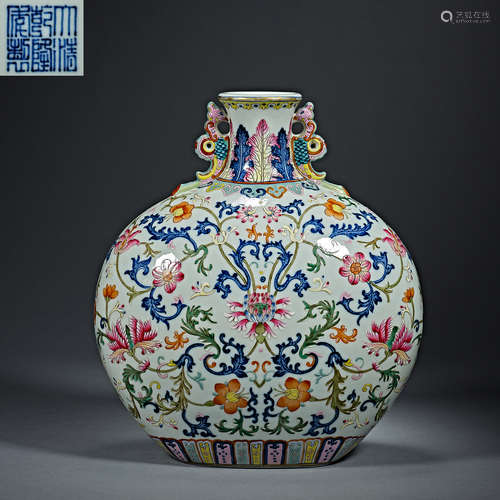 Qing Dynasty Qianlong, Famille Rose, Jug