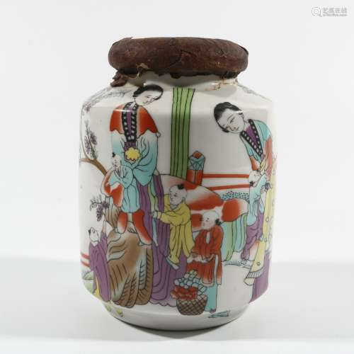 Famille Rose Porcelain Tea Jar, China