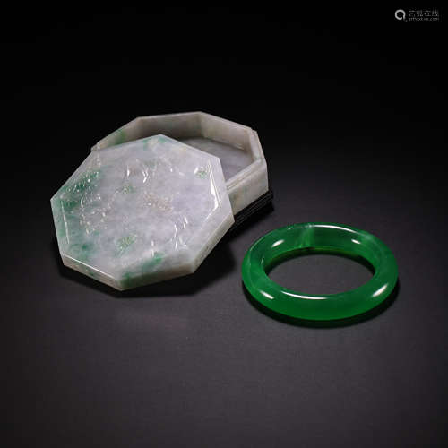 CHINESE QING DYNASTY JADE BRACELET