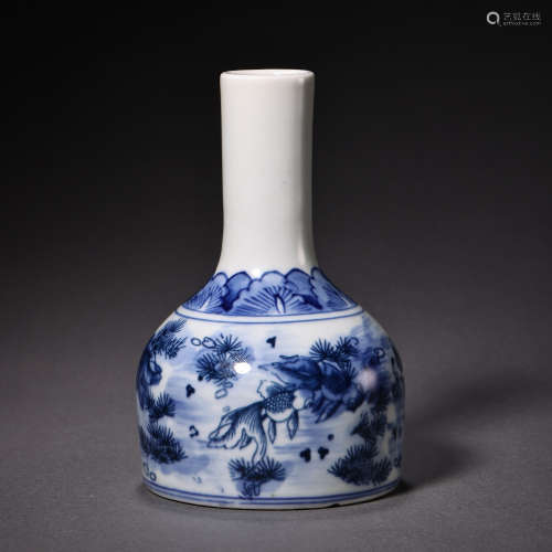 CHINESE QING DYNASTY BLUE AND WHITE LONG NECKED FLASK