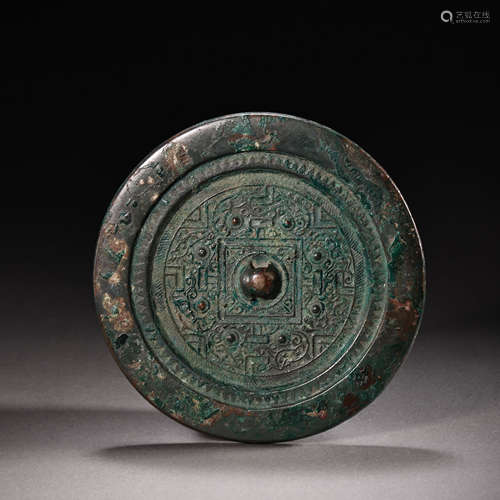 CHINESE HAN DYNASTY BRONZE MIRROR