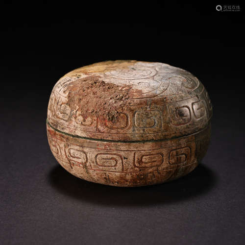 CHINA'S WAR AND HAN DYNASTY HETIAN JADE POWDER BOX