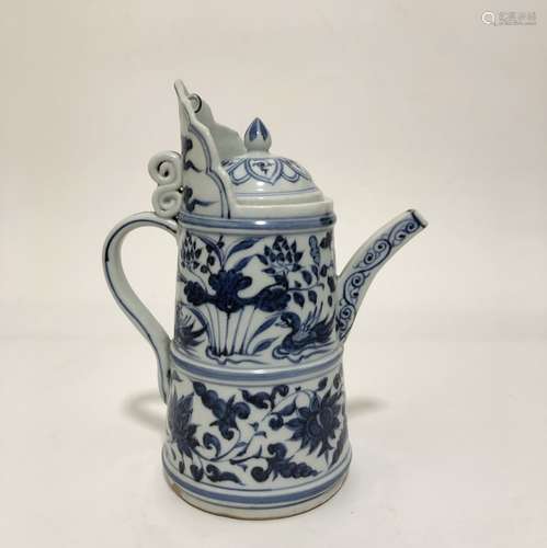 Chinese Blue and White Porcelain Wine Ewer