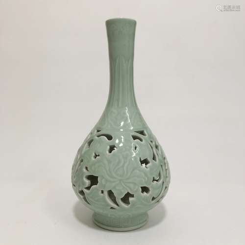 Chinese Glazed Porcelain Vase,Mark