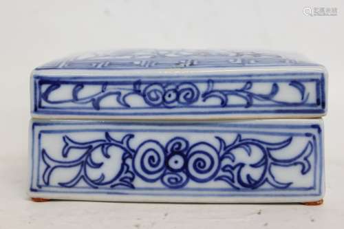 Chinese Blue and White Porcelain Cover Box