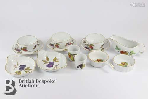 Large Quantity of Royal Worcester Evesham and Similar