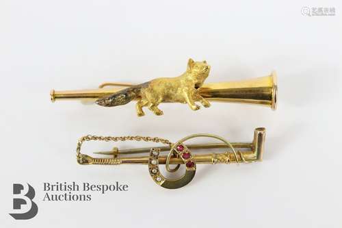 10ct Yellow Gold Fox and Horn Bar Brooch